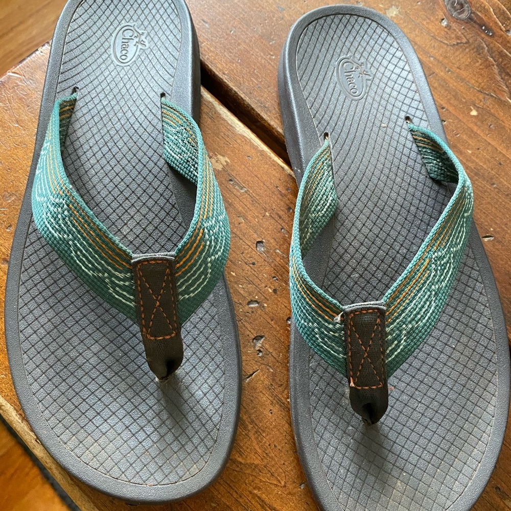Chaco flip flop sandal
